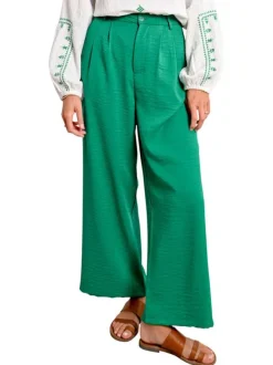 Pantalon chino vert uni avec une coupe bootcut et des passants