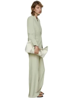Pantalon Chino vert uni avec une coupe bootcut et zippé boutonné à la taille