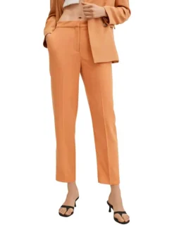 Pantalon de costume chino corail avec 2 poches latérales coupe droite