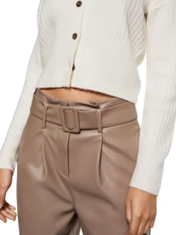 Pantalon Elle taupe en simili cuir avec une coupe droite