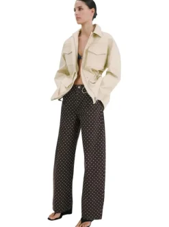 Pantalon en coton marron à pois pourvu de passants pour la ceinture
