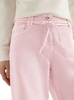 Pantalon en coton rose uni avec une coupe droite muni d'un zip et d'un bouton