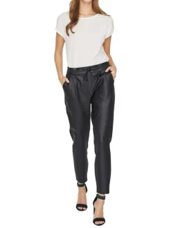 Pantalon en simili cuir noir uni avec une coupe droite