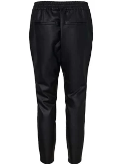 Pantalon en simili cuir noir uni avec une coupe droite