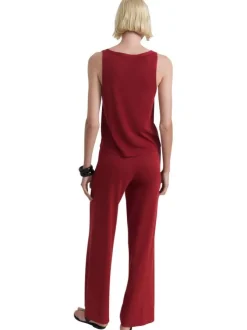 Pantalon jogging rouge uni avec un cordon de serrage et une coupe droite