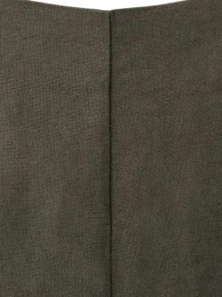 Pantalon kaki uni pourvu d'une coupe droite et d'une taile haute
