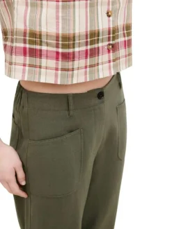 Pantalon kaki uni pourvu d'une taille élastiquée à l'arrière