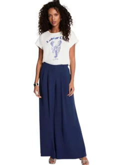 Pantalon marine uni pourvu d'une coupe large et de détails plissés