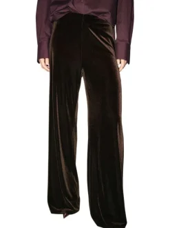 Pantalon marron en velours satiné fluide pourvu d'une coupe ample