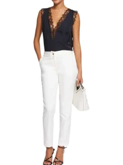 Pantalon 7/8éme blanc uni avec une coupe slim et une taille intermédiaire