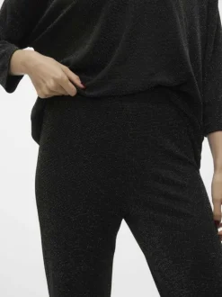 Pantalon noir pailleté avec une coupe bootcut et des surpiqûres ton sur ton