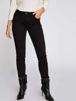 Pantalon noir uni avec une coupe slim et une taille intermédiaire
