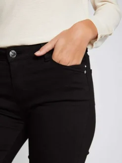 Pantalon noir uni avec une coupe slim et une taille intermédiaire