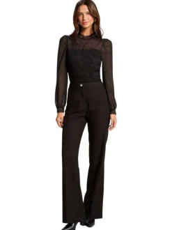 Pantalon à plis Chino noir uni coupe bootcut pourvu d'une taille cintrée