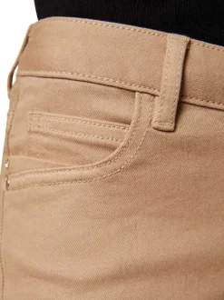 Pantalon 5 Poches beige uni avec une coupe slim et des passants pour ceinture