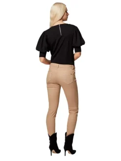 Pantalon 5 Poches beige uni avec une coupe slim et des passants pour ceinture