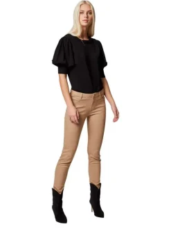 Pantalon 5 Poches beige uni avec une coupe slim et des passants pour ceinture