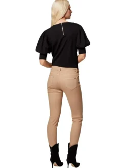 Pantalon 5 Poches beige uni avec une coupe slim et des passants pour ceinture
