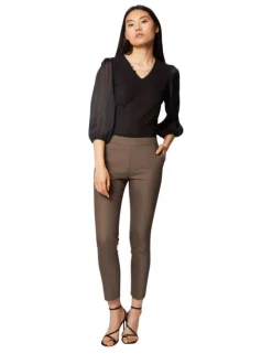 Pantalon 5 poches kaki uni avec une coupe droite et une taille élastiquée