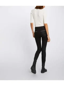 Pantalon 5 Poches noir uni avec des liserés et une coupe slim