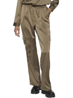 Pantalon style cargo kaki avec une coupe loose fit et une taille élastiquée