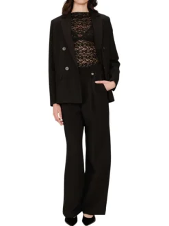 Pantalon tailleur noir uni avec une coupe bootcut et passants pour ceinture