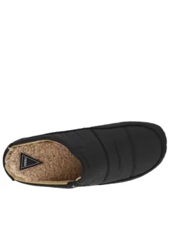 Pantoufles mules noires avec le coup de pied matelassé et feutrine noire