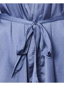 Peignoir style kimono bleu à pois à coupe fluide et col croisé