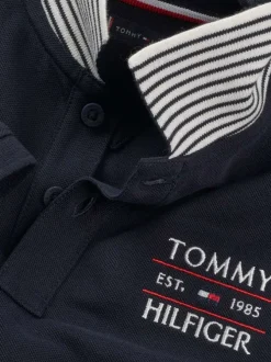 Polo en coton marine uni avec une coupe droite et un col français