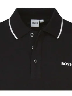 Polo noir uni avec une coupe droite à col français et nom de la marque