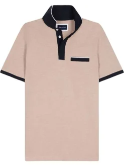 Polo en coton beige uni avec une coupe droite et un col à revers boutonné