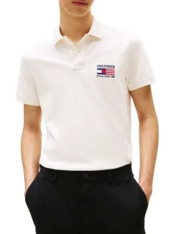 Polo en coton biologique écru avec un col à rabats boutonné