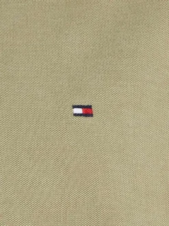 Polo en coton biologique kaki uni avec une coupe droite et un col boutonné