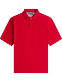 Polo en coton biologique rouge uni avec une coupe droite et un col boutonné