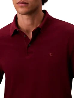 Polo en coton bordeaux uni coupe ajustée et un col à revers boutonné