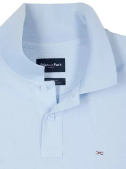 Polo en coton ciel uni avec une coupe droite et un col à revers