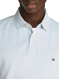 Polo en coton ciel uni à coupe droite, col polo et logo brodé sur la poitrine