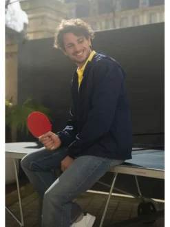 Polo en coton jaune à coupe droite pourvu d'un col à revers boutonné
