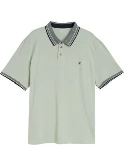 Polo en coton kaki uni pourvu d'une coupe droite et d'un col boutonné