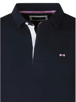 Polo en coton marine uni pourvu d'un col boutonné et d'une coupe droite