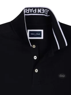 Polo en coton noir uni avec une coupe droite et un col à revers boutonné