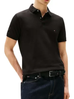 Polo en coton noir uni à coupe regular fit avec le logo brodé en petit