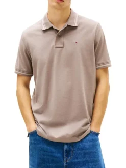Polo en coton taupe uni avec une coupe droite et un col à revers