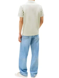 Polo en coton tilleul uni avec un col boutonné et des manches courtes