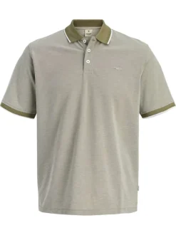 Polo olive uni avec une coupe droite et un col boutonné à manches courtes
