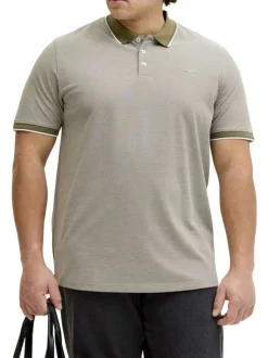 Polo olive uni avec une coupe droite et un col boutonné à manches courtes