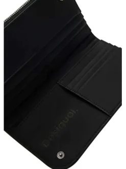 Portefeuille noir avec patchwork et logo floqué en blanc à l'avant