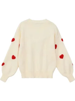 Pull écru en maille des cœurs rouges brodés et des manches longues