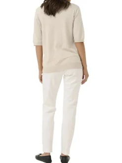 Pull beige uni pourvu d'une coupe ajustée et de manches courtes