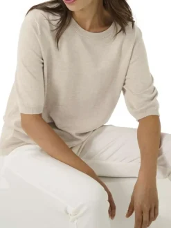 Pull beige uni pourvu d'une coupe ajustée et de manches courtes